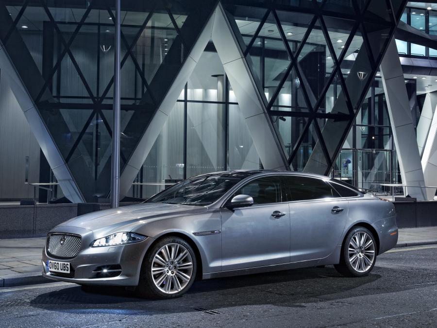  Jaguar XJL 2010 года  (UK) (фото 24 из 31)